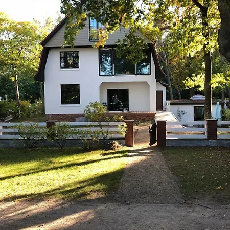 Strandvilla Waldhaus