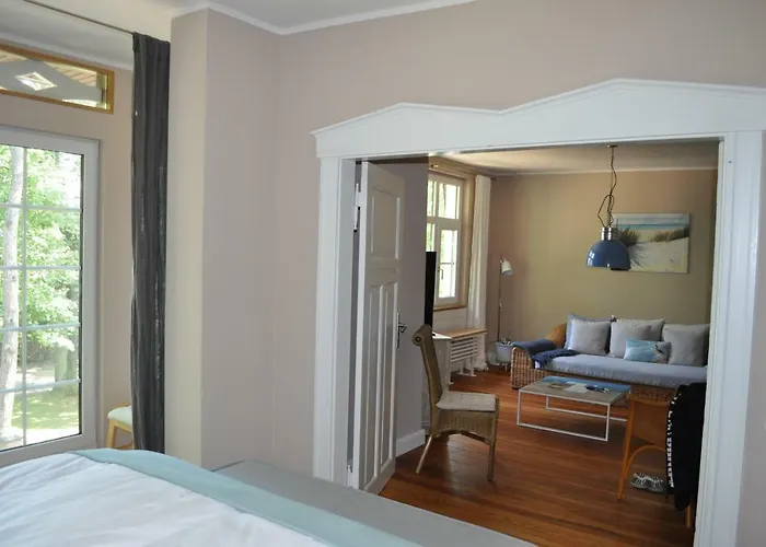 Strandvilla Waldhaus *